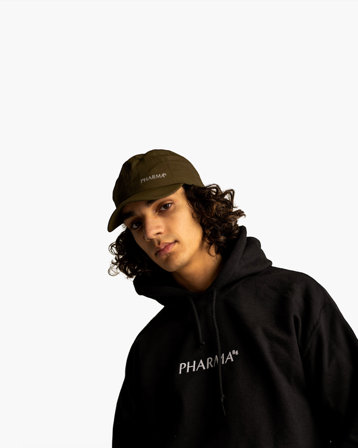 SMALL LOGO CAP SHORT BRIM - OLIVE GREEN