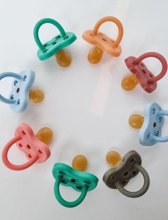 HEVEA Two-Pack Orthodontic Pacifier 3-36 Months - Multi/patterned - 3-36MONTHS