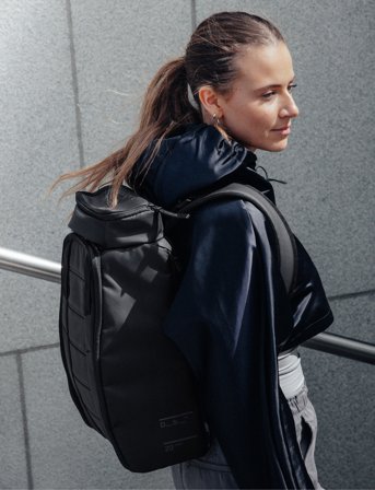 Db Journey Hugger Backpack 20L - Black - ONE SIZE