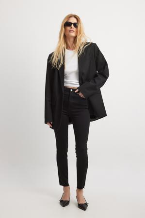 NA-KD Jean skinny à taille haute et ourlets bruts - Jean skinny - Noir - EU 32