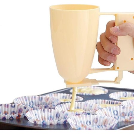 Kannettavat muovinen taikinanjakaja pannukakkuja varten