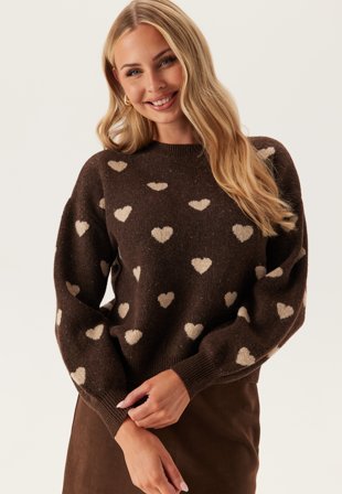 VERO MODA - Awheart Ls O-neck Knit - Chocolate Martini Aop:hearts M - Kläder - - Bubbleroom