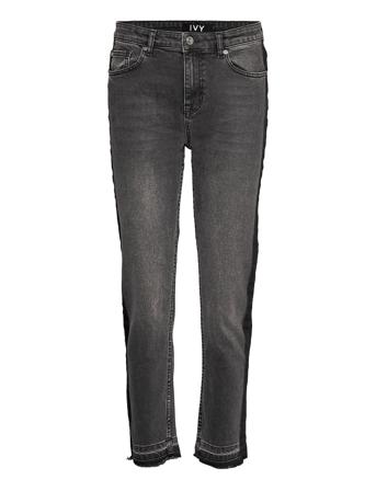 Lavina Mom Signature Moon Black Grey IVY Copenhagen