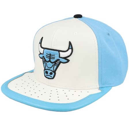 Mitchell & Ness - NBA - White - snapback - Cap - Chicago Bulls Day 1 White/Light Blue Snapback - Hatstore