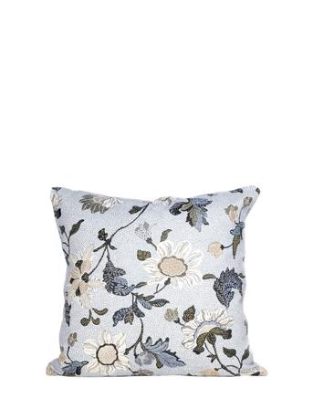 C/C 50X50 White Flower Linen Home Textiles Cushions & Blankets Cushion Covers Blå Ceannis