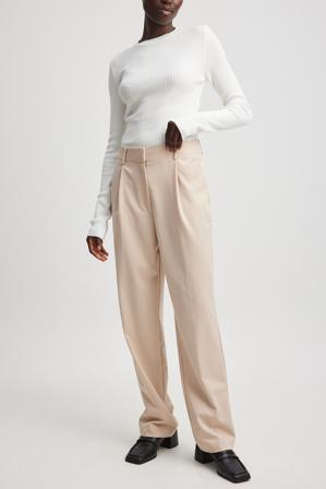 NA-KD Classic Kostymbyxor med medelhög midja - Kontorsbyxor - Beige - EU 36