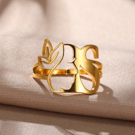 Rostfritt stål Guldfärg Blombokstäver Ringar för kvinnor Alfabetsmycken Pretty Girl Initialer Justerbara Ringar Festpresenter