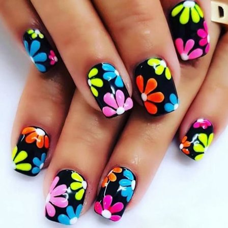 24 stk. Spring Press on Nails Sorte Kunstige Negle Korte Firkantede Falske Negle med Fluorescerende Farve Farverige Blomster Design Lim på Negle Fuld 