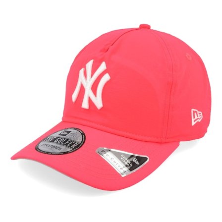 New Era - MLB Růžový unconstructed Kšiltovka - New York Yankees Everyday Nylon Neon Pink/White Dad Cap @ Hatstore