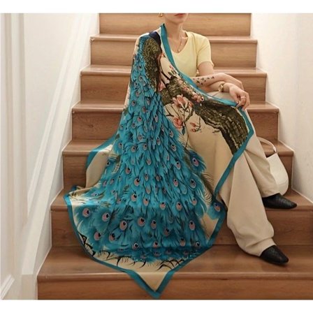 Silkeskjerf med påfuglmønster - Stort hode- og halsomslag