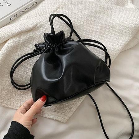 Naisten Olkalaukut Muoti Pu-nahkaiset Käsilaukut Musta