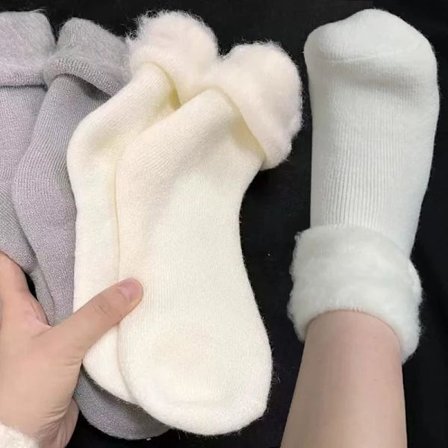 INS Cute Mink Velvet Warm Sleeping Socks Autumn Winter Thickened Plush Coral Fleece Super Soft Fluffy Sleeping Mid-tube Socks
