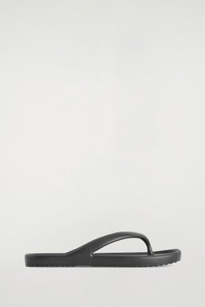 COS Women's Eva Flip Flops in Black