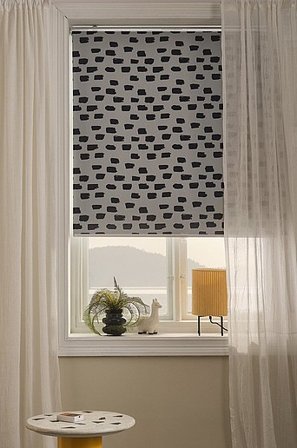 Jotex - Rullgardin - Höjd 165 Cm Vit/svart WYANDRA - Köp Barngardiner hos Jotex