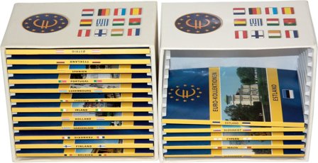 Euromønter - Møntsamling i omslag - 17 forskellige lande - Dansk