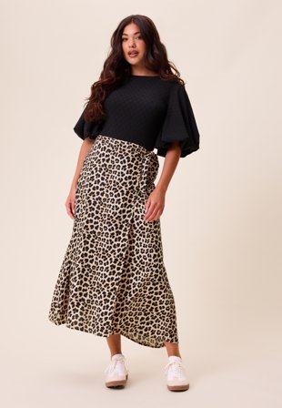 Happy Holly - Viscose Midi Wrap Skirt - Leopard - Kläder - - Bubbleroom Omlottklänning