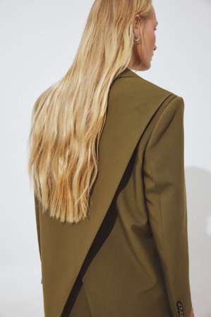 NA-KD - Oversized blazer med åpen rygg - Figursydd blazer - Grønn - EU 34