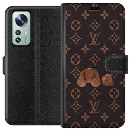 Kompatibelt Plånboksfodral till Xiaomi Xiaomi 12 Lyxigt monogrammönster med trasig nalle i mörk modeestetik