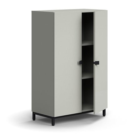 Skab QBUS, 2 hylder, benstel, håndtag, 1252x800x420 mm, sort, lysegrå