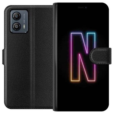Kompatibel Tegnebogsetui til Motorola Motorola Moto G53 Minimalistisk neonbogstav N i farveskiftende lys mod sort baggrund