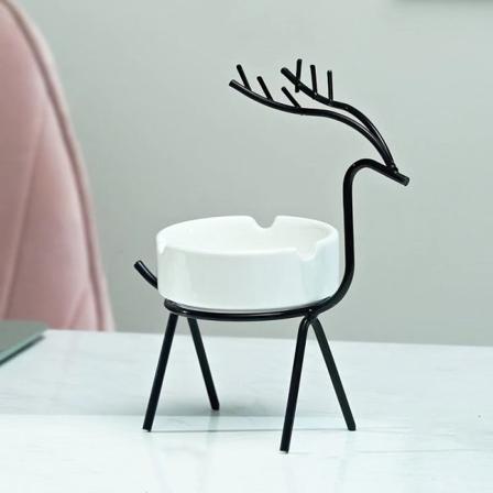 Svart hjorteformet keramisk askebeger kreativ personlighet ins enkel moderne hjem stue soverom dekorasjon ornamenter