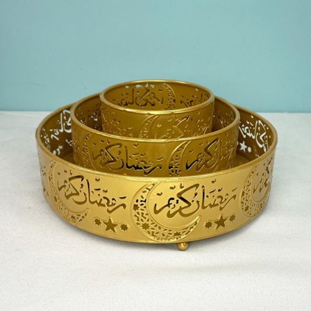 En set med 3 st muslimska kakfat, runda dekorationsbrickor GULD 2 2