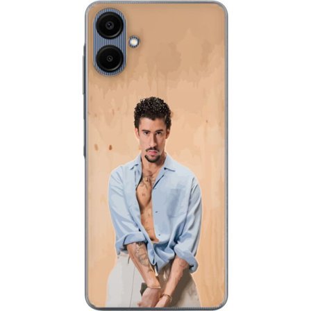 Yhteensopiva Puhelinkuori Samsung Galaxy A06 Bad Bunny Super Bowl-inspiroima grafiikka, jossa NFL-trofe ja San Franciscon silta urheilusuunnittelussa