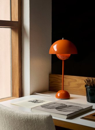 FLOWERPOT VP3 BORDLAMPE. ZESTY ORANGE