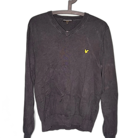 Mörkgrå Lyle & Scott tröja v-ringad