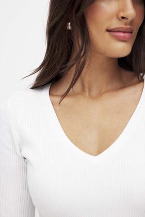 NA-KD Ribbed Knitted V-Neck Top - Stickade toppar - Vit - XL (EU 46)