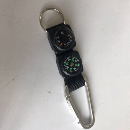 Go Go Gadget - Nyckelring - Överlevnad - 3 i 1 verktyg - Kompass - Termometer - Karbinhake - Utomhus - 12,5 cm