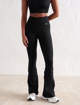 aim ́n Ribbed Seamless Flare Petite Tights - Black - M