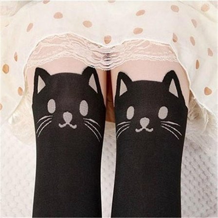 Søde nylon tights med katte foran anime pige
