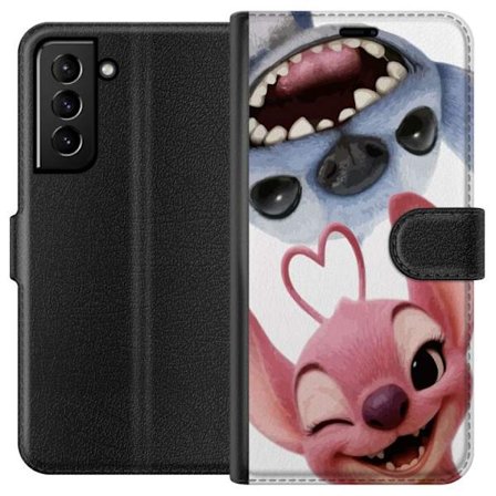 Samsung Galaxy S21+ 5G Lompakkokotelo Leikkisät Stitch ja Angel lähikuvassa suurin nauruin ja sydämenmuotoisilla yksityiskohdilla, jotka luovat vie