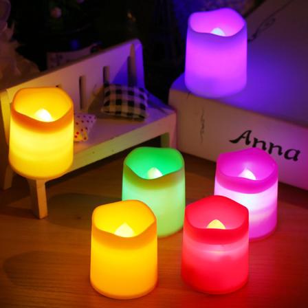 Set med 24 färgglada LED-flamlösa ljus, små elektriska ljus för dekoration