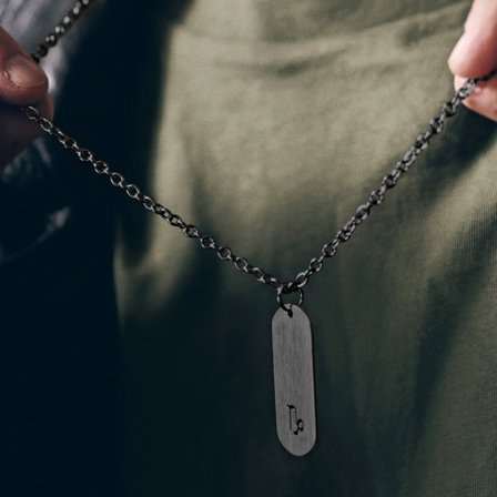 Collier zodiaque en acier couleur gunmetal - Le Capricorne pour hommes - Chaînes en acier