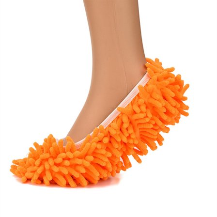 Et par oransje rengjøringsmoppsko Gulvmoppsko