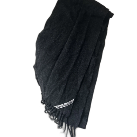 Mörkgrå Acne halsduk i ull