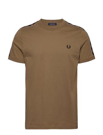 C Tape Ringer T-Shirt T-shirts Short-sleeved Kakigrønn Fred Perry*Betinget Tilbud