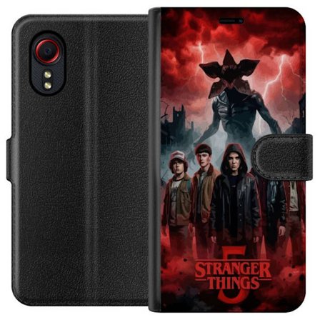 Yhteensopiva Lompakkokotelo Samsung Samsung Galaxy Xcover 5 Pimeä Stranger Things -inspiroima fantasiakuvaus salamalla, dramaattisella taivaalla ja i