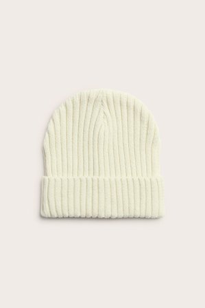 Kappahl | Ribbestrikket lue | Lys beige