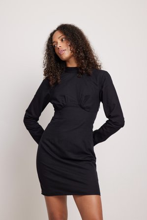 NA-KD Party - Minikjole med åpen rygg - Kjoler - Svart - EU 32