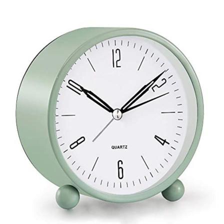 Analog väckarklocka, 4-tums supertyst, icke-tickande liten klocka med nattljus, batteridriven, enkelt design, för sovrum, säng, skrivbord Green