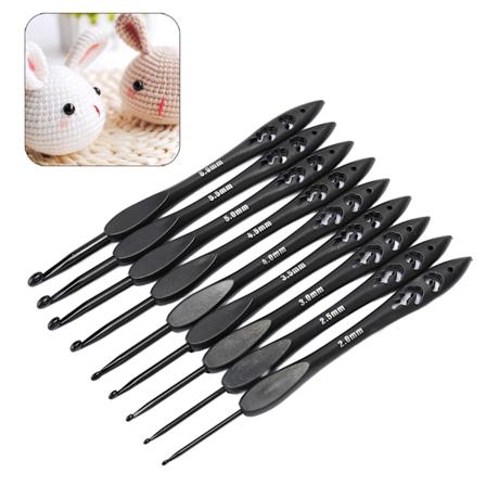 9 stk. hæklenålesæt 2,0 til 6,0 mm ergonomisk håndtag reducerer kramper aluminium hæklenål til hækleelskere sort