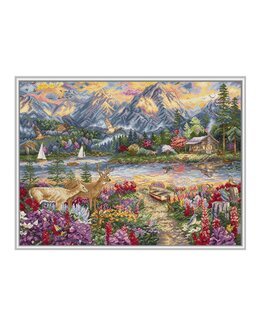 Kirjontapakkaus Taulu Keväinen vuori