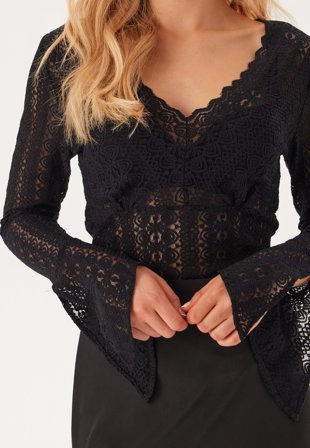 VILA - Vichikka L/S V-Neck Top - Black