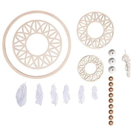 Kit til at lave drømmefangere i stor størrelse 74 cm - Træskive ø 18 cm, perler, snor, fjer