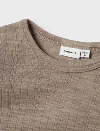 name it Nmmwang Wool Needle Ls Top Solid Noos - Brown - 110