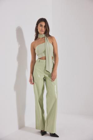 Mimi A.R x NA-KD Pantalon long étincelant coupe droite - Pantalons en simili cuir - Vert - EU 32