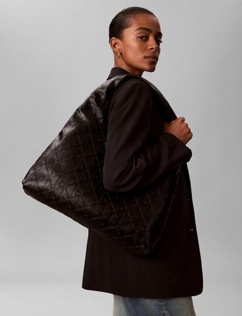 Calvin Klein Emblem Aop Puffer Lg Shoulder Ba - Black - ONE SIZE